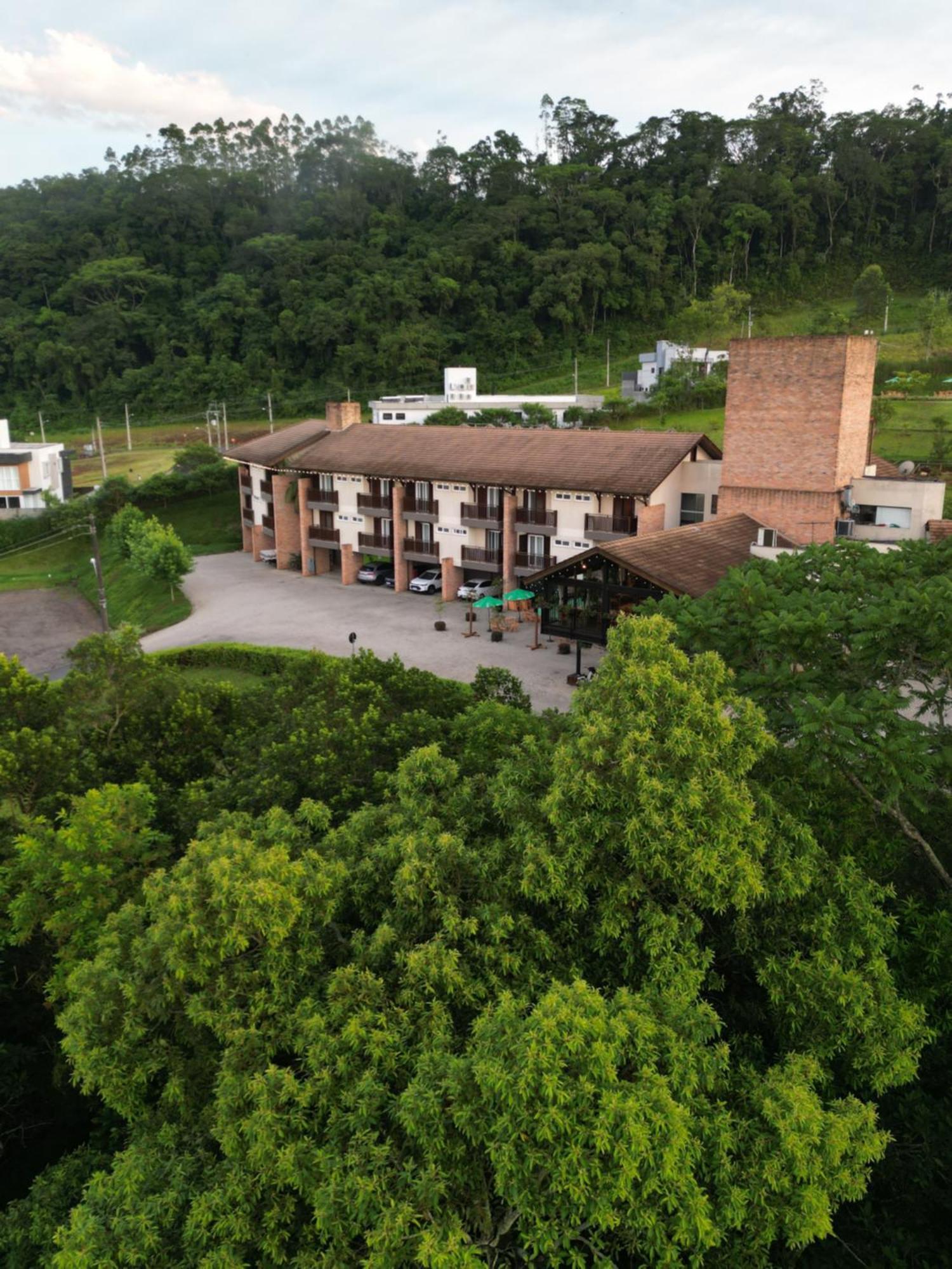 נובה ונסה Bormon Hotel מראה חיצוני תמונה